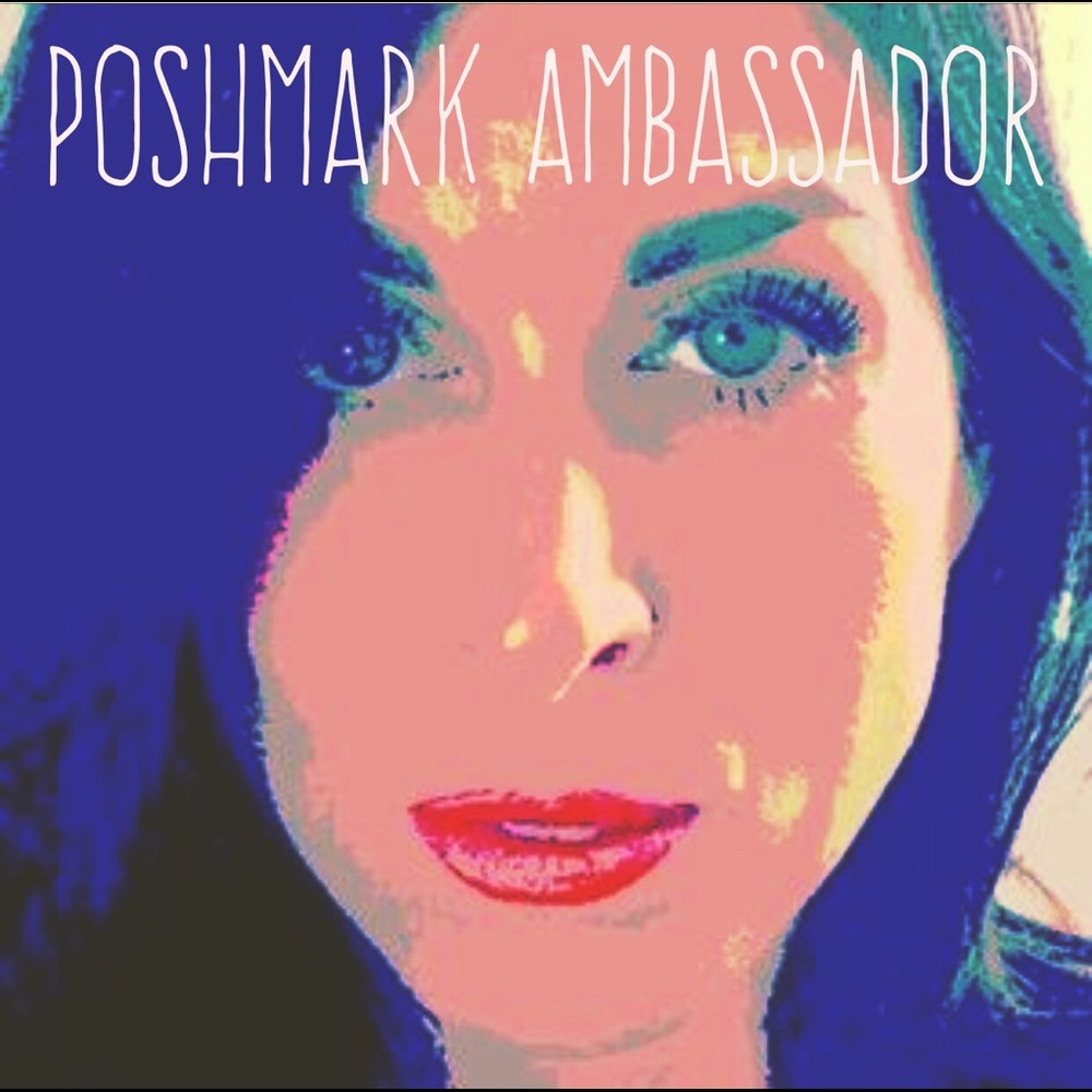 Meet your Posher, Angela - Poshmark Ambassador